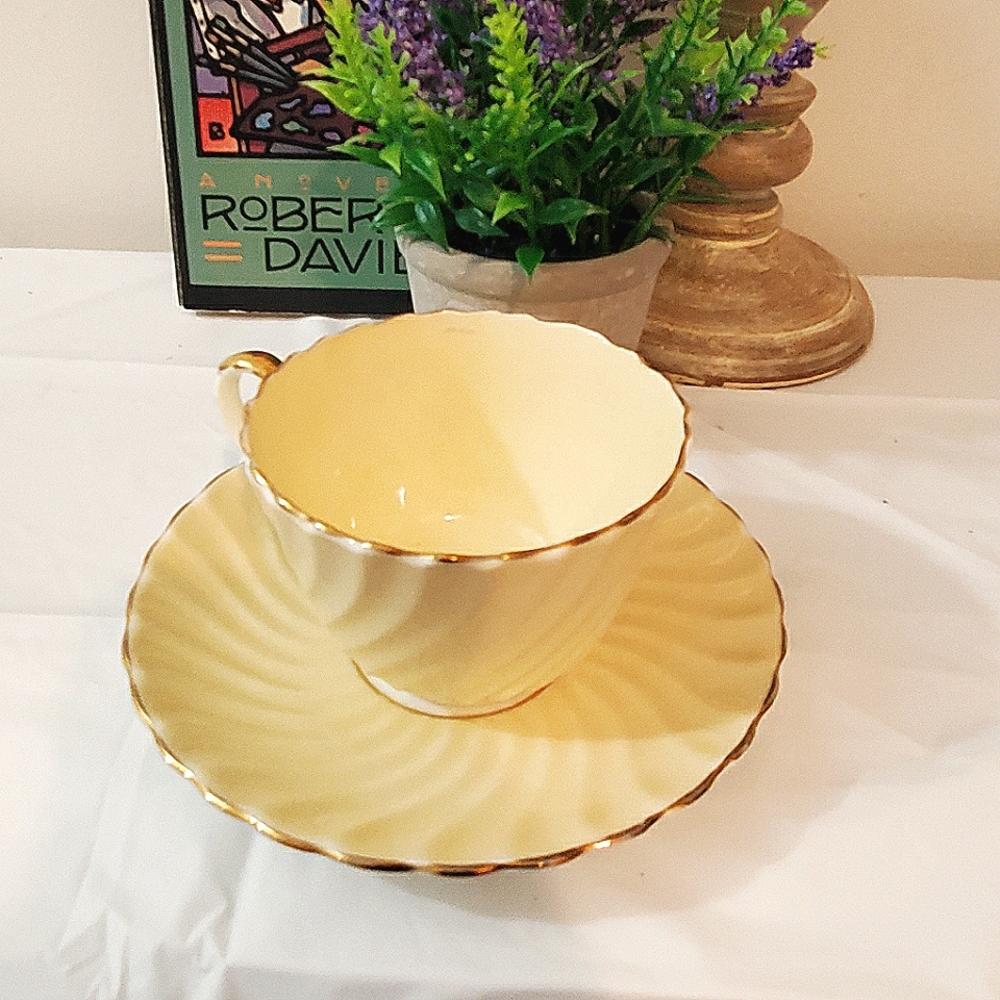 Vintage Aynsley Bone China Tea Cup & Saucer